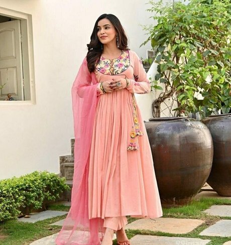 Ankitta Sharma トップモデル 写真