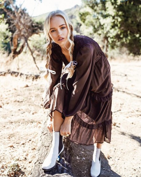 Julia Tychoniewicz 美しいモデル 画像