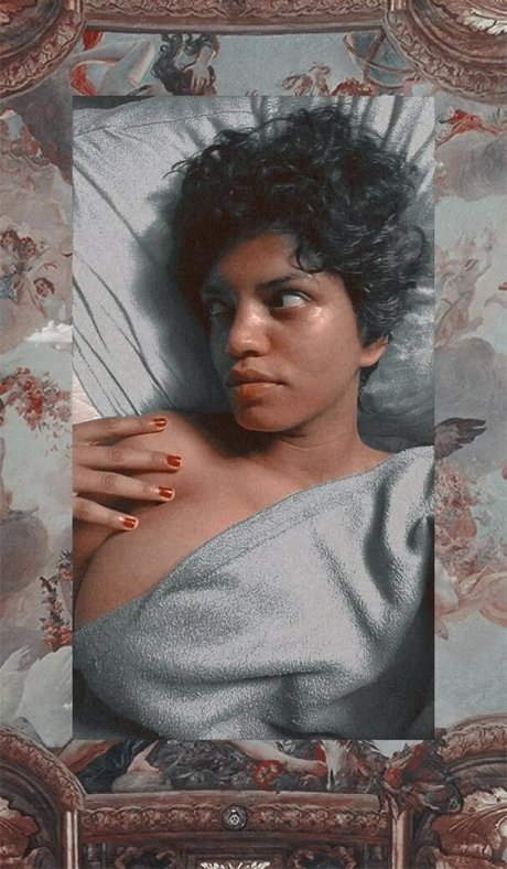 lily silcorr 美しいモデル 写真
