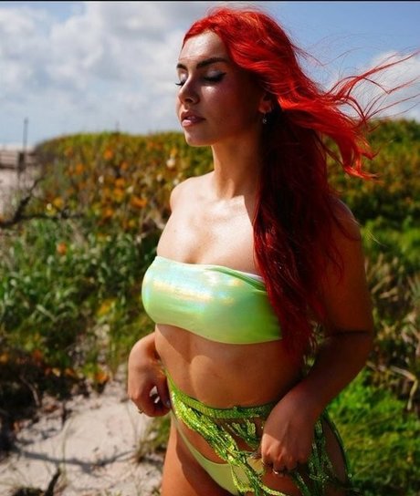 Alicia Atout ポルノスター xxx 写真