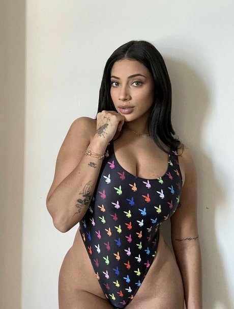 Gabriella Firek 素敵なスター 写真