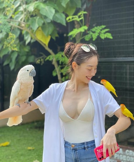 修道女オンリーファンズ ホットヌード 画像