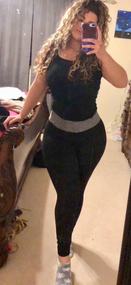 babyyameera top profile image