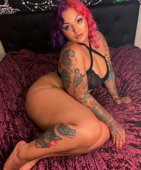Dee Vicious ポルノ女優 写真