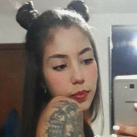 Daniela Morelyscastillo 素敵なモデル 写真