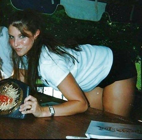 Stephanie McMahon ポルノスター トップ 写真