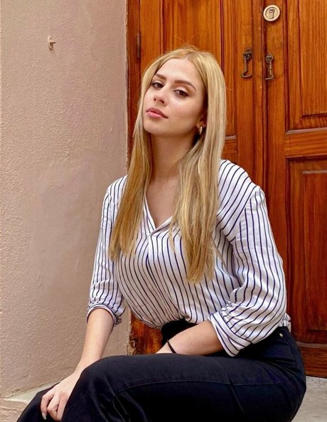 Dimitra Menegatou 無料モデル 画像