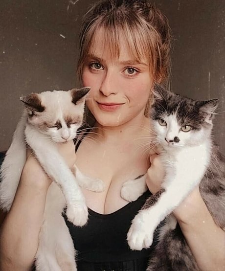Rafaela Riggs セックススター 写真