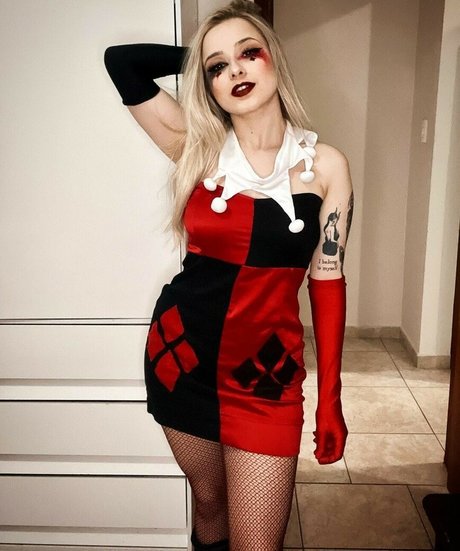 Rafaela Riggs ポルノスター 画像