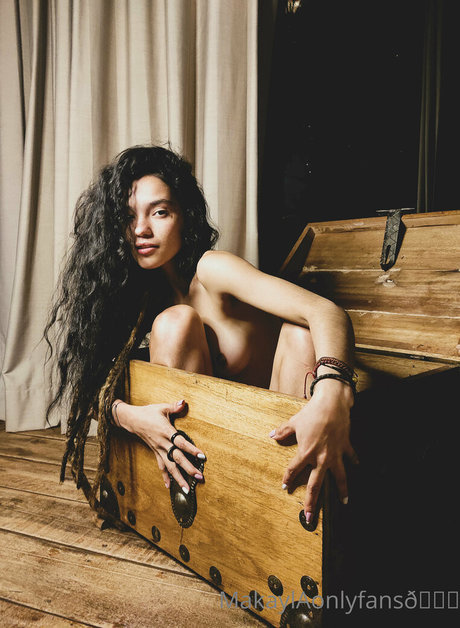 Makayla Cortez 独占スター アーカイブ