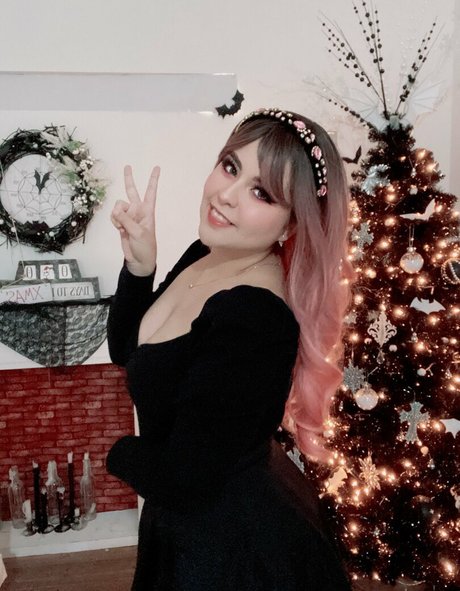 Dani Stocking 裸の女優 写真