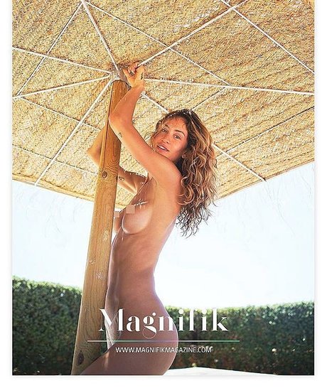 Helena Prestes セクシーなスター 画像