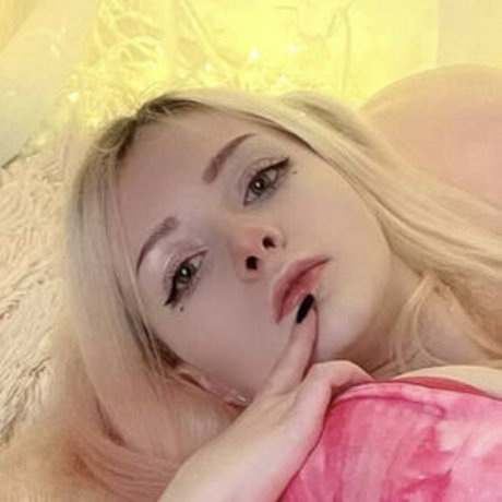 Nika Kotova ヌードモデル 画像
