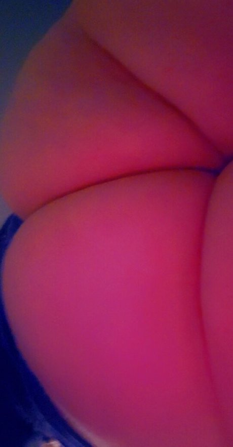 thickbellamel ポルノスター ホット 写真