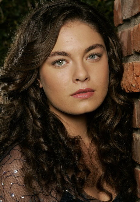 Alexa Davalos ポルノモデル 写真
