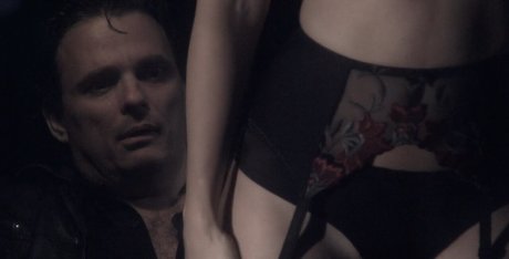 Natasha Blasick アートモデル 写真