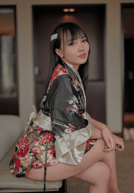 azulacan 裸のモデル 写真