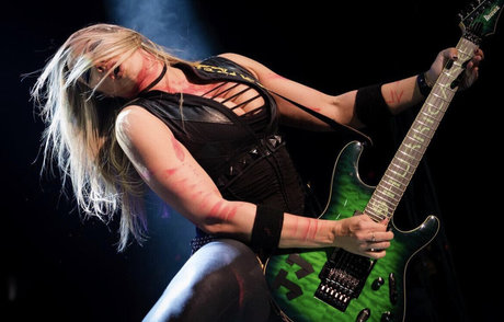 WomenMetal ポルノ女優 ギャラリー