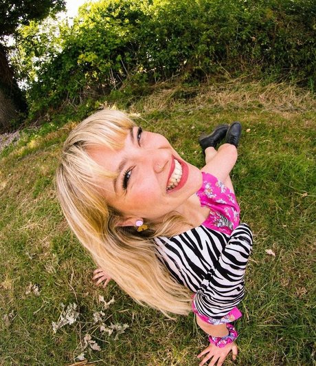 Cate Canning ヌードのポルノスター アーカイブ