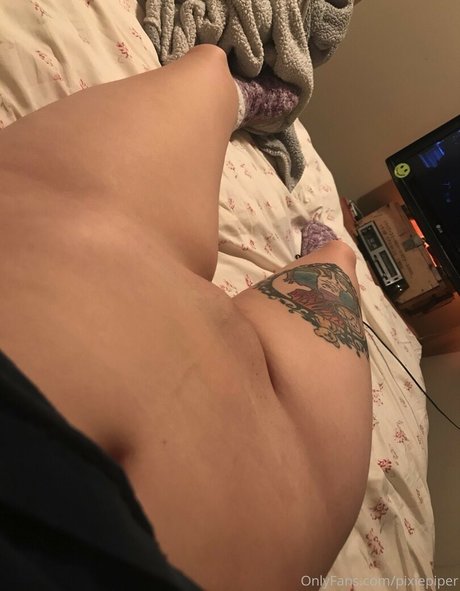 PixiePiper セックスモデル 写真