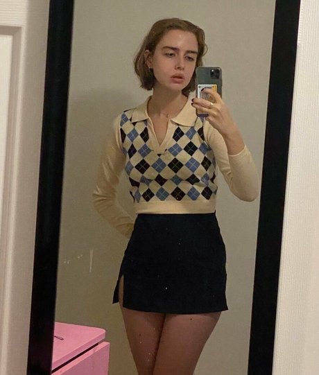 BlondeLindsayLohan 限定モデル 写真