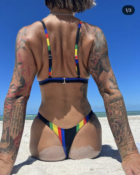 Amber Bacon セクシーモデル アーカイブ