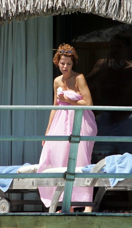 Natasha Kaplinsky スター ヌード 画像
