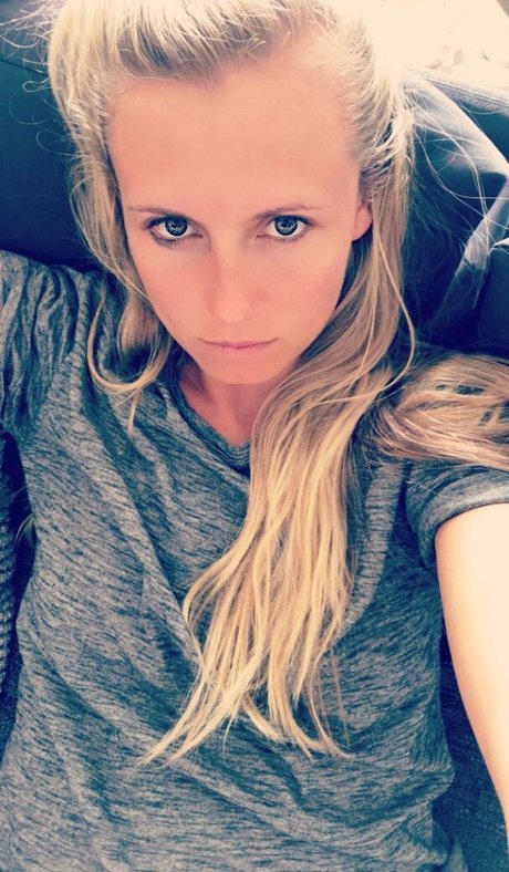 Julia Simic ヌード女優 画像