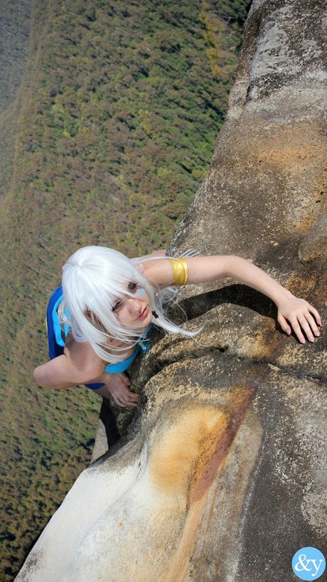 Elfvie ポルノスター トップ 画像