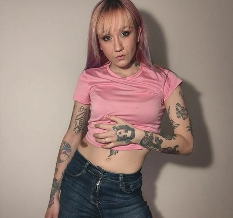 Redfoxy12 ポルノスター 写真