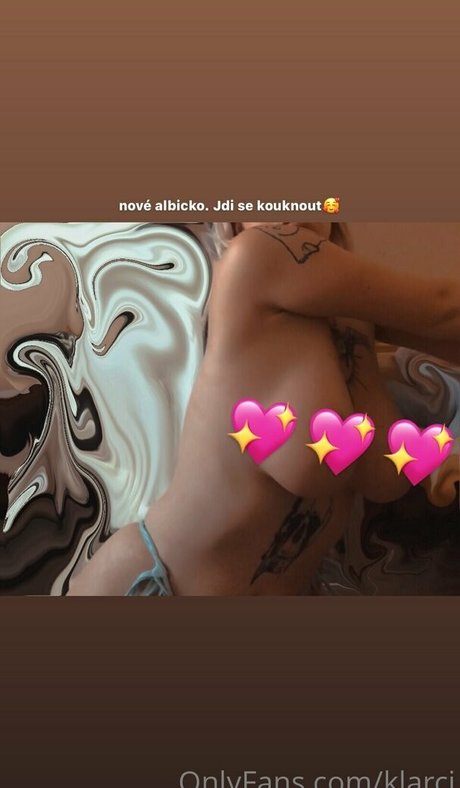 Klarcii ポルノ女優 写真