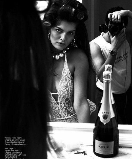 Vanessa Fuchs 裸のポルノスター 写真