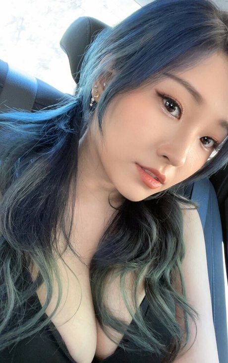 YoonHyoonAikuros セックスポルノスター 写真