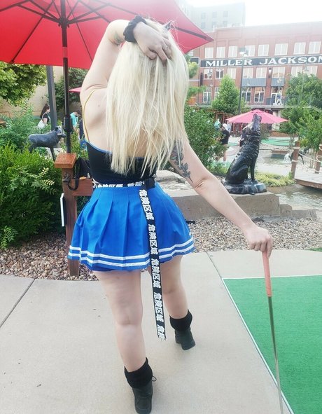 Moon IRL セクシーモデル アーカイブ