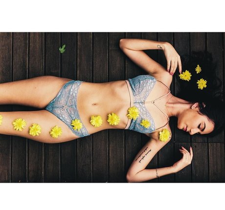 Mari Fioretti トップ女優 ギャラリー