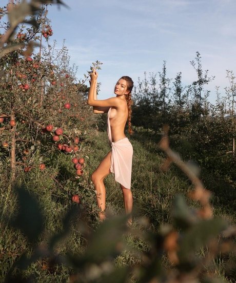 Mari Fioretti ポルノスター ヌード 写真