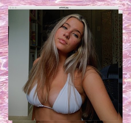 Emma Topps ポルノスター ヌード 写真