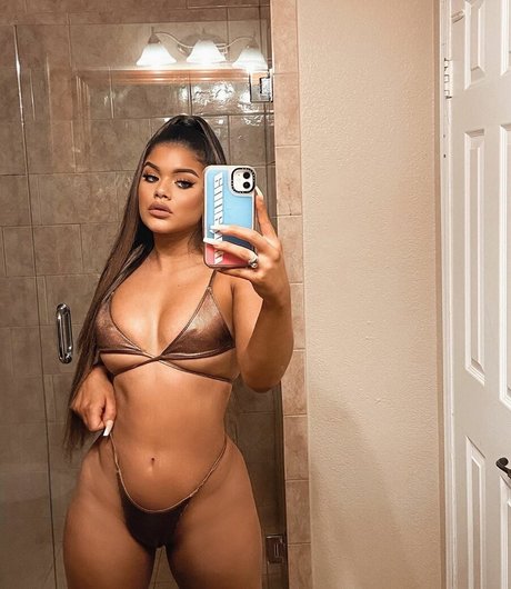 Dayanna Comas セックス女優 画像