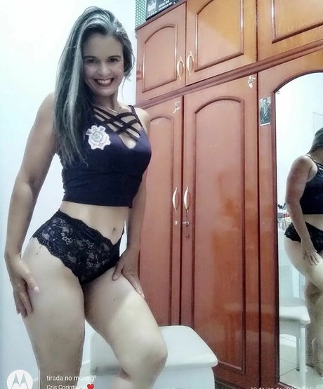 Cris Silva COROA セックスモデル 画像