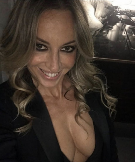Elenamici アートポルノスター 写真