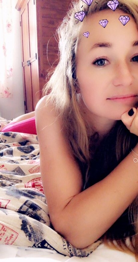 Julia Glushko 完璧なスター 写真