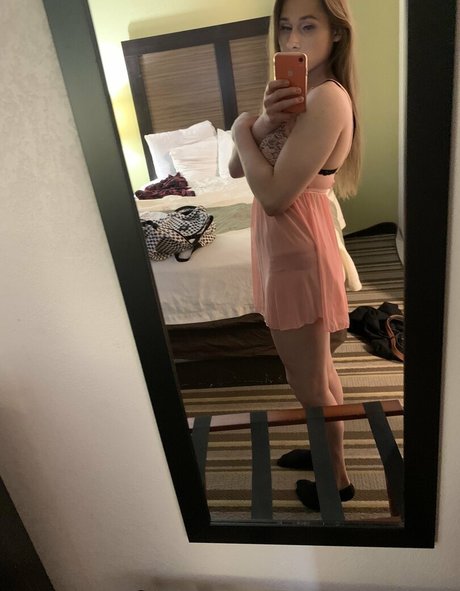 lunaa tha Bunny アダルト女優 写真