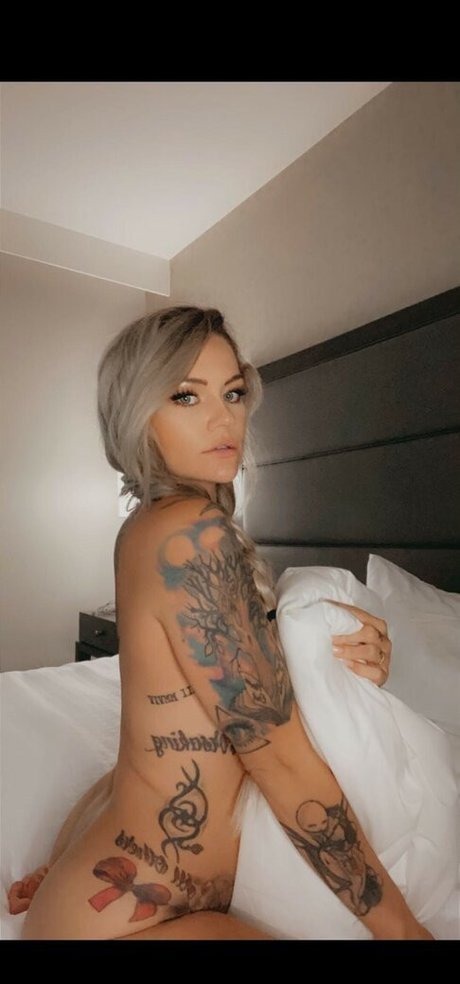 cassidy cabrera エロティックなモデル 画像