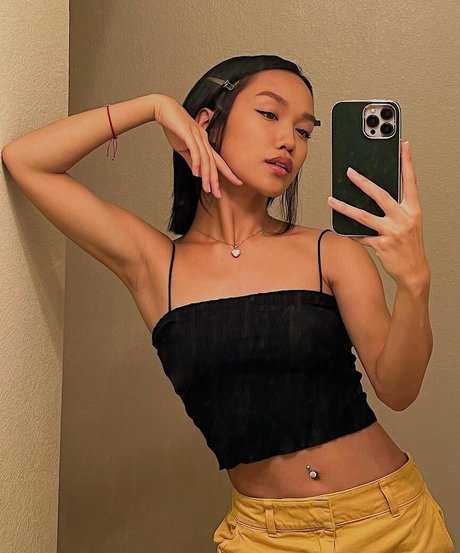 Tori Pareno 高品質のポルノスター 写真
