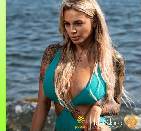 Andzelika Kramer ポルノスター エロティック 写真