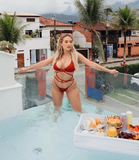 Sabrina Kaminski ヌードモデル 写真