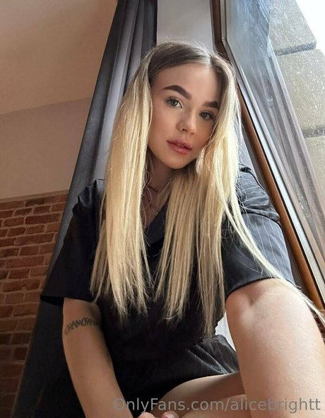 alicebrightt セクシー女優 アーカイブ