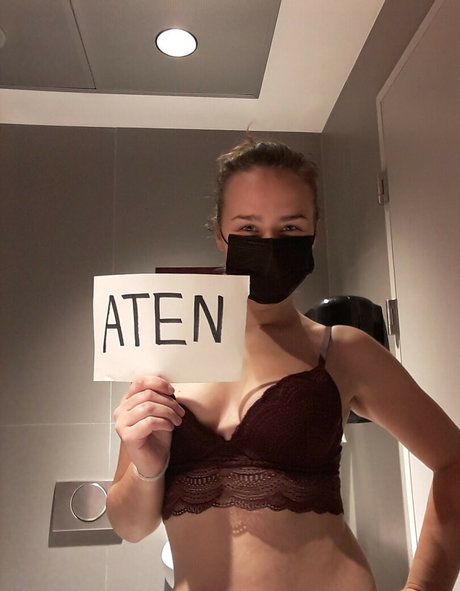 かわいい猫OnlyFans 裸 アーカイブ