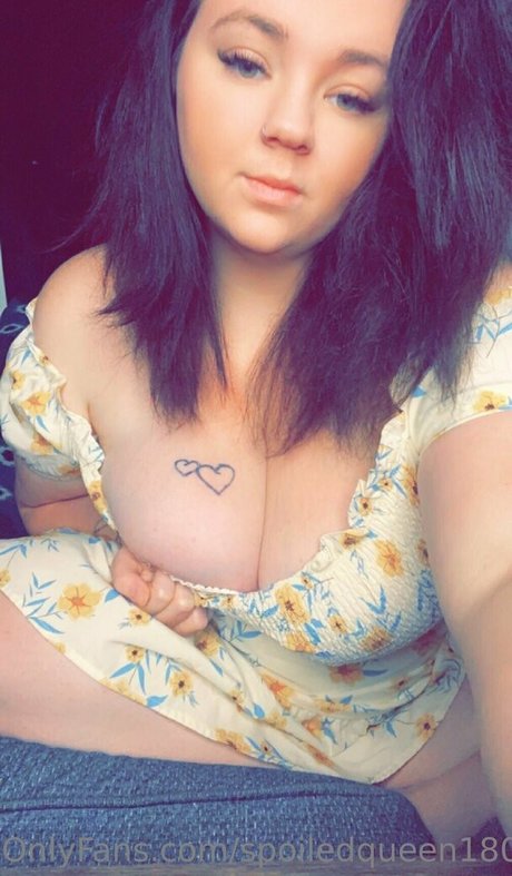 spoiledqueen180 ポルノスター 高品質 写真