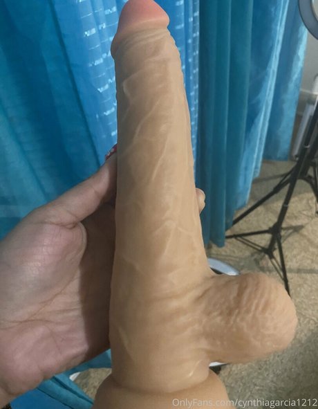 cynthiagarcia1212 限定モデル 写真